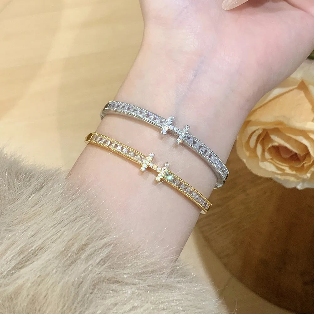 Luxury Zirconia H Letter Bangle - Girlee