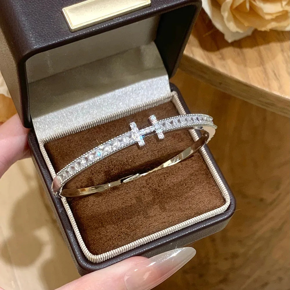 Luxury Zirconia H Letter Bangle - Girlee