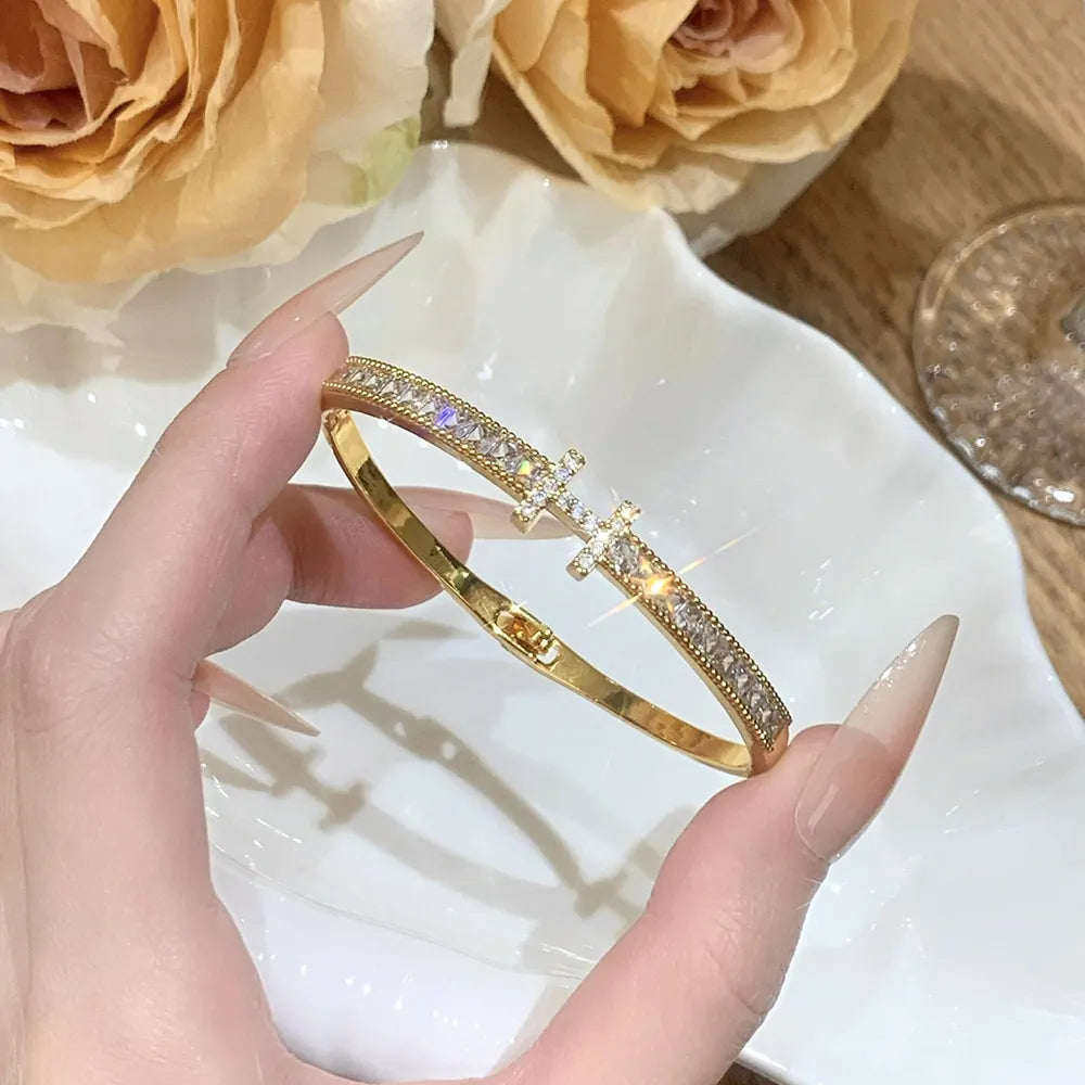 Luxury Zirconia H Letter Bangle - Girlee